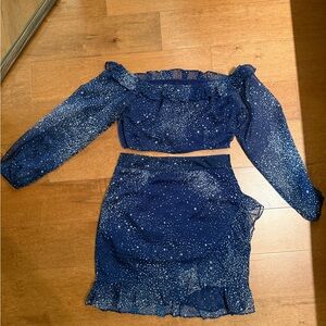 by the way. Blue and White Star Speckled Set